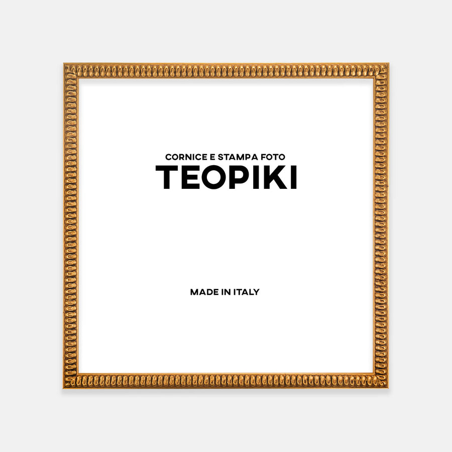Cornice lavorata classica colore oro